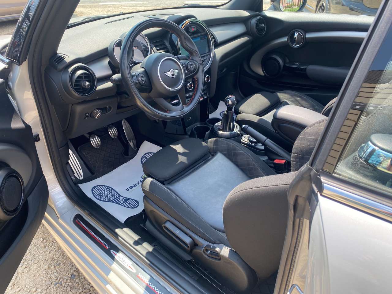 Leconte Motors -  MINI Cooper Cabrio