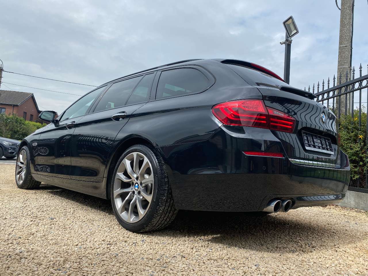 Leconte Motors -  BMW 520