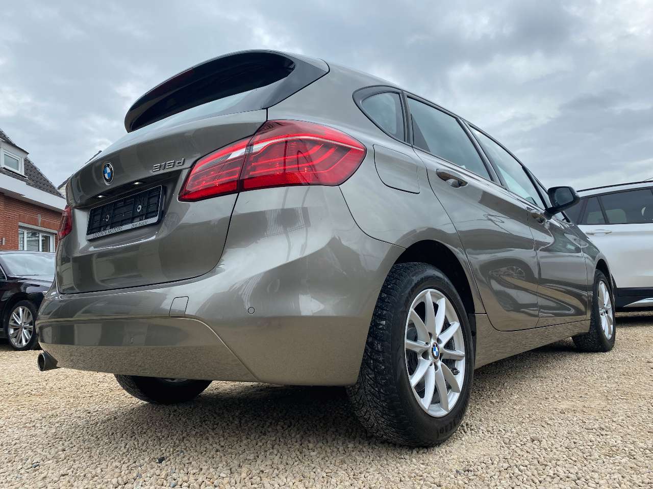 Leconte Motors - BMW 216