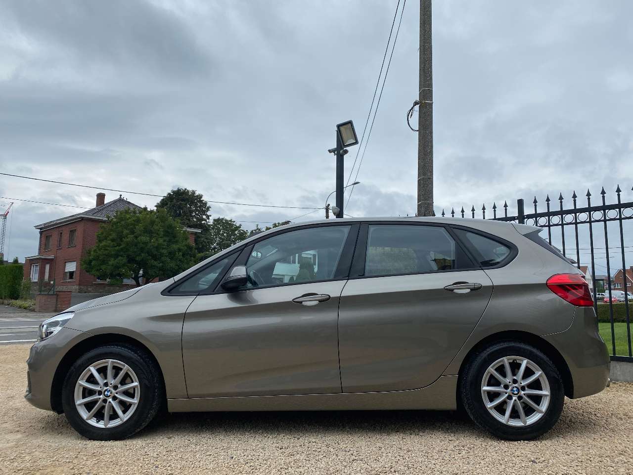 Leconte Motors - BMW 216