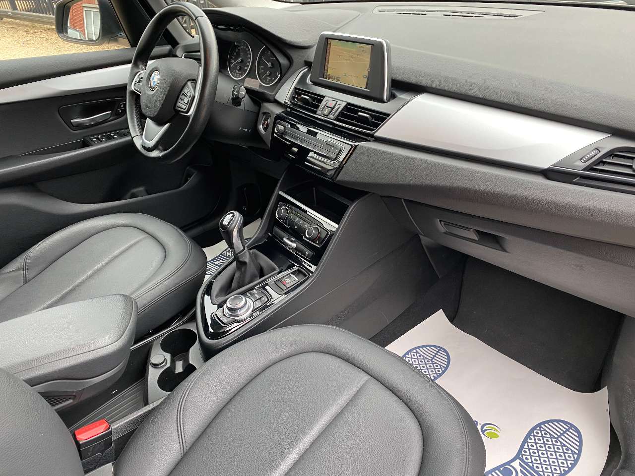 Leconte Motors - BMW 216