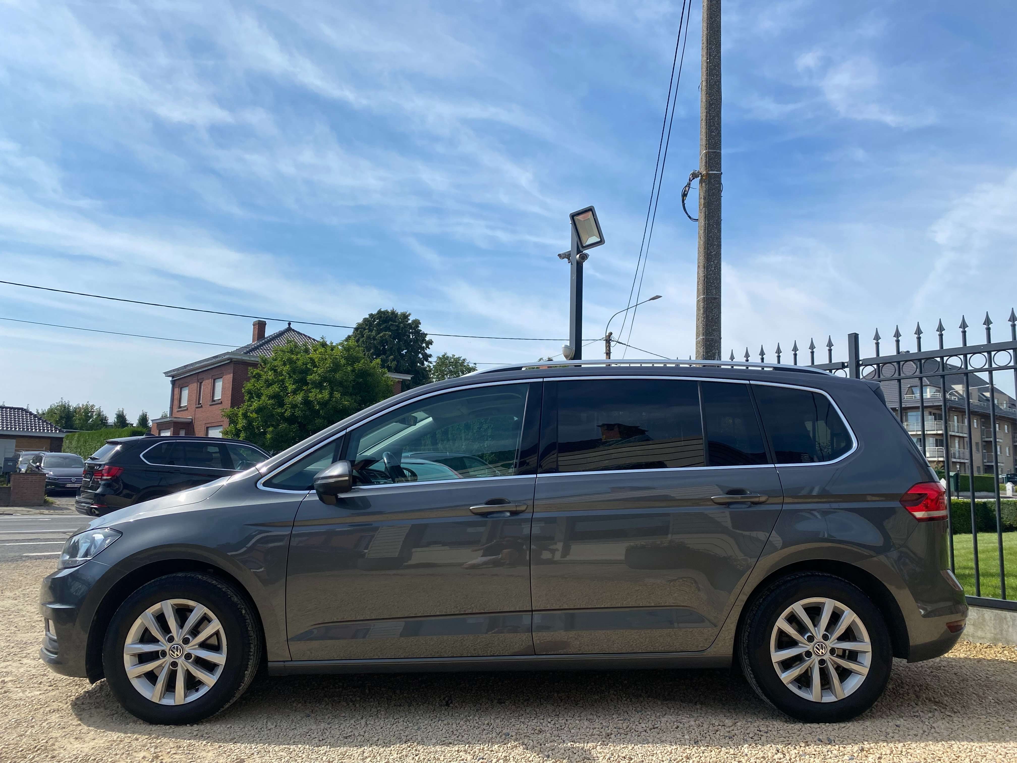 Leconte Motors -  Volkswagen Touran