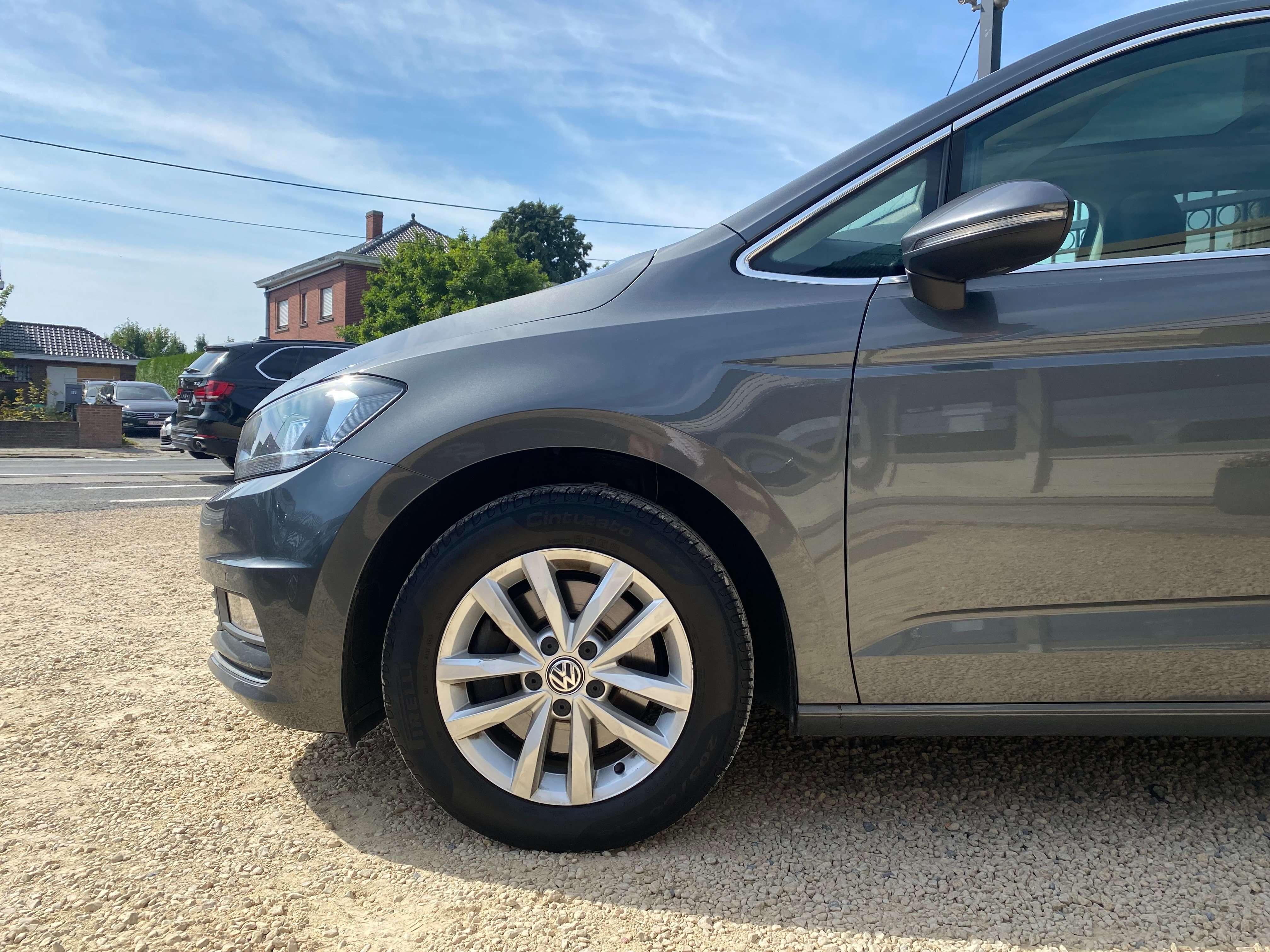 Leconte Motors -  Volkswagen Touran