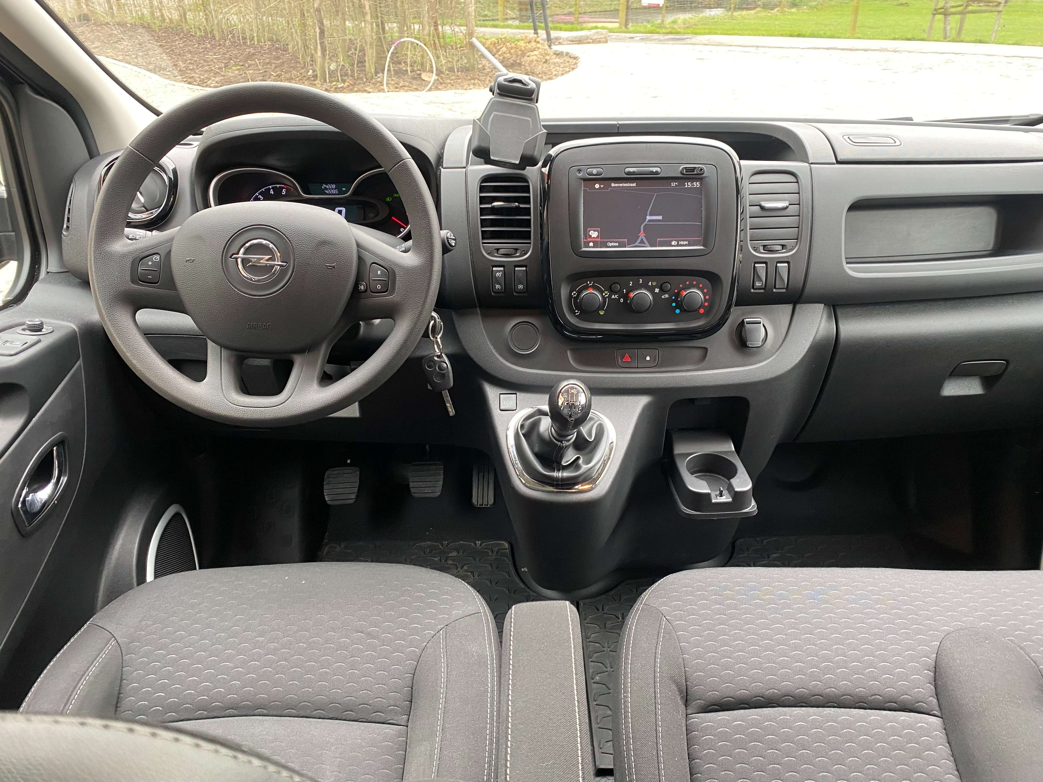 Leconte Motors -  Opel Vivaro