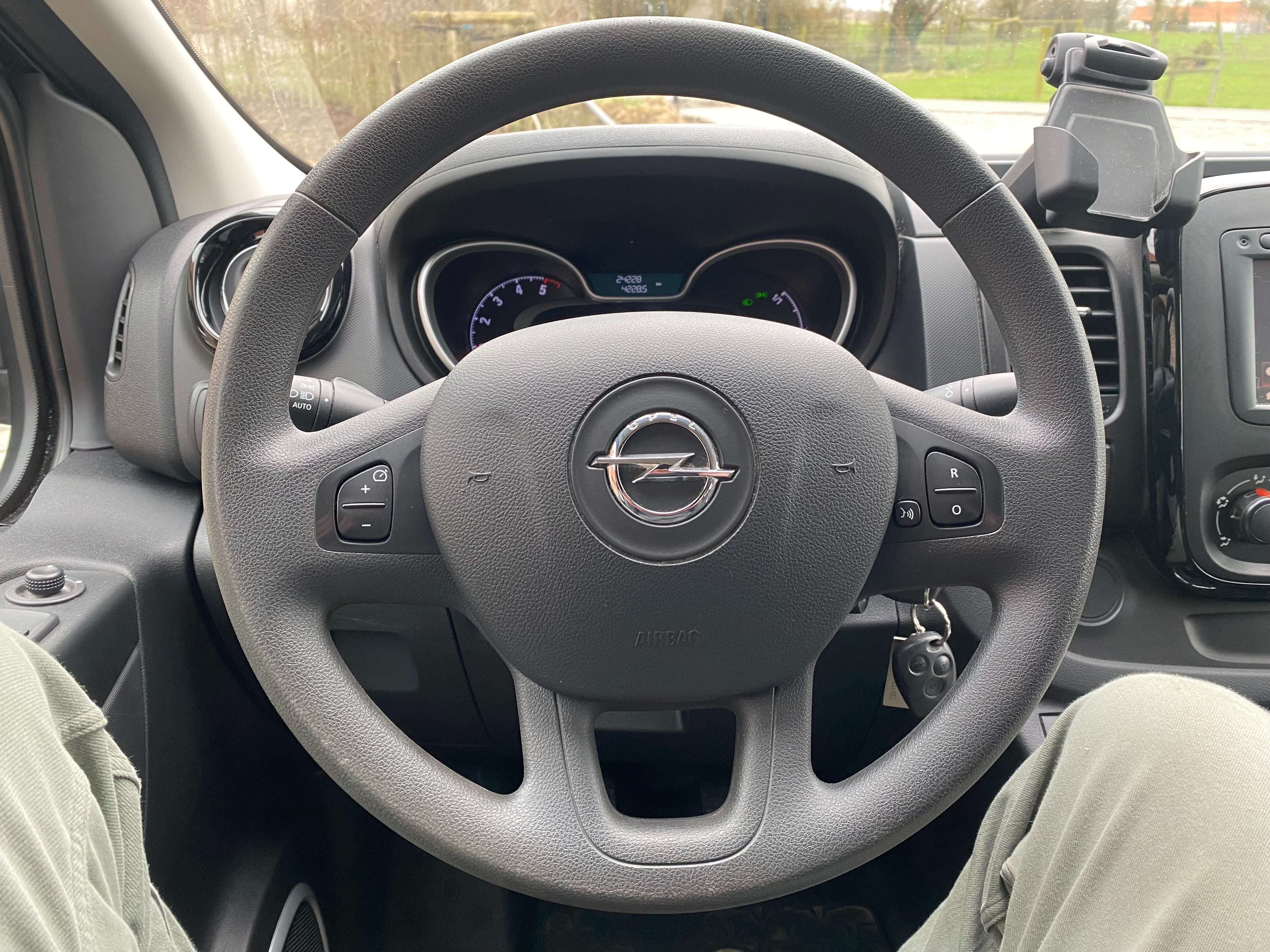 Leconte Motors -  Opel Vivaro