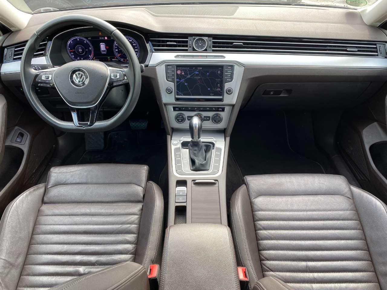 Leconte Motors -  Volkswagen Passat Variant