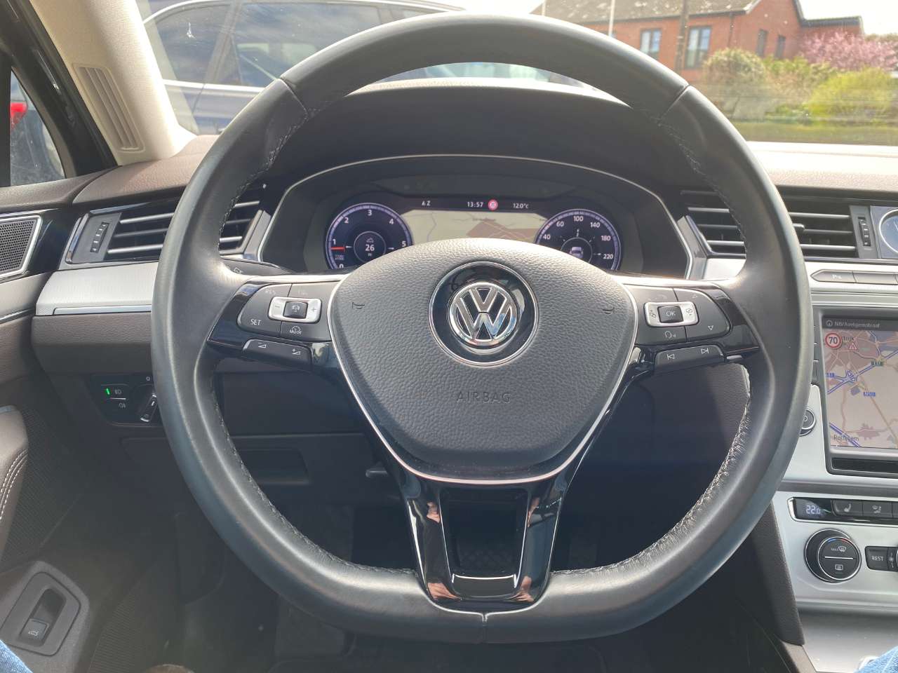 Leconte Motors -  Volkswagen Passat Variant