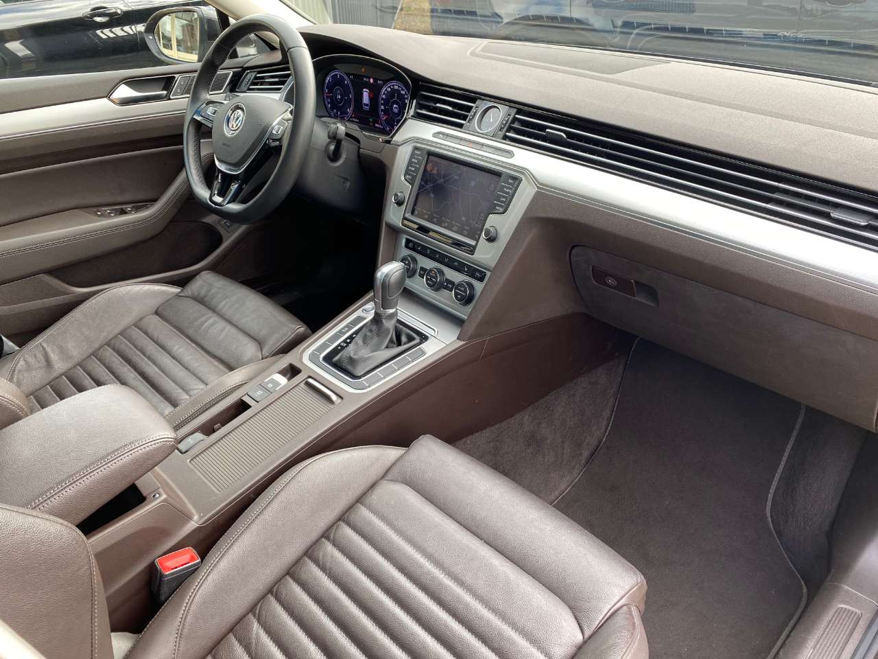 Leconte Motors -  Volkswagen Passat Variant