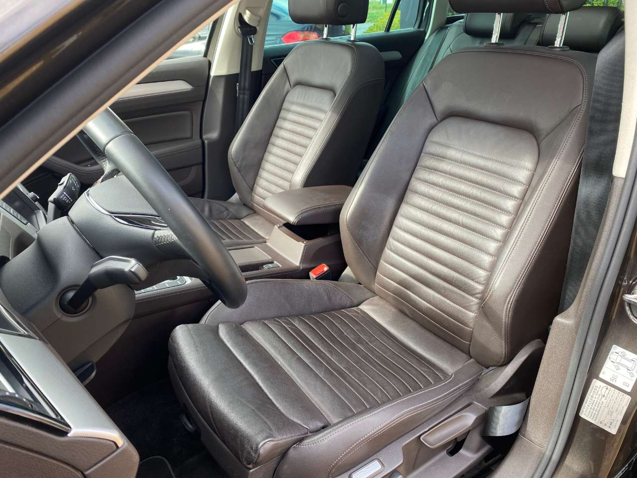 Leconte Motors -  Volkswagen Passat Variant