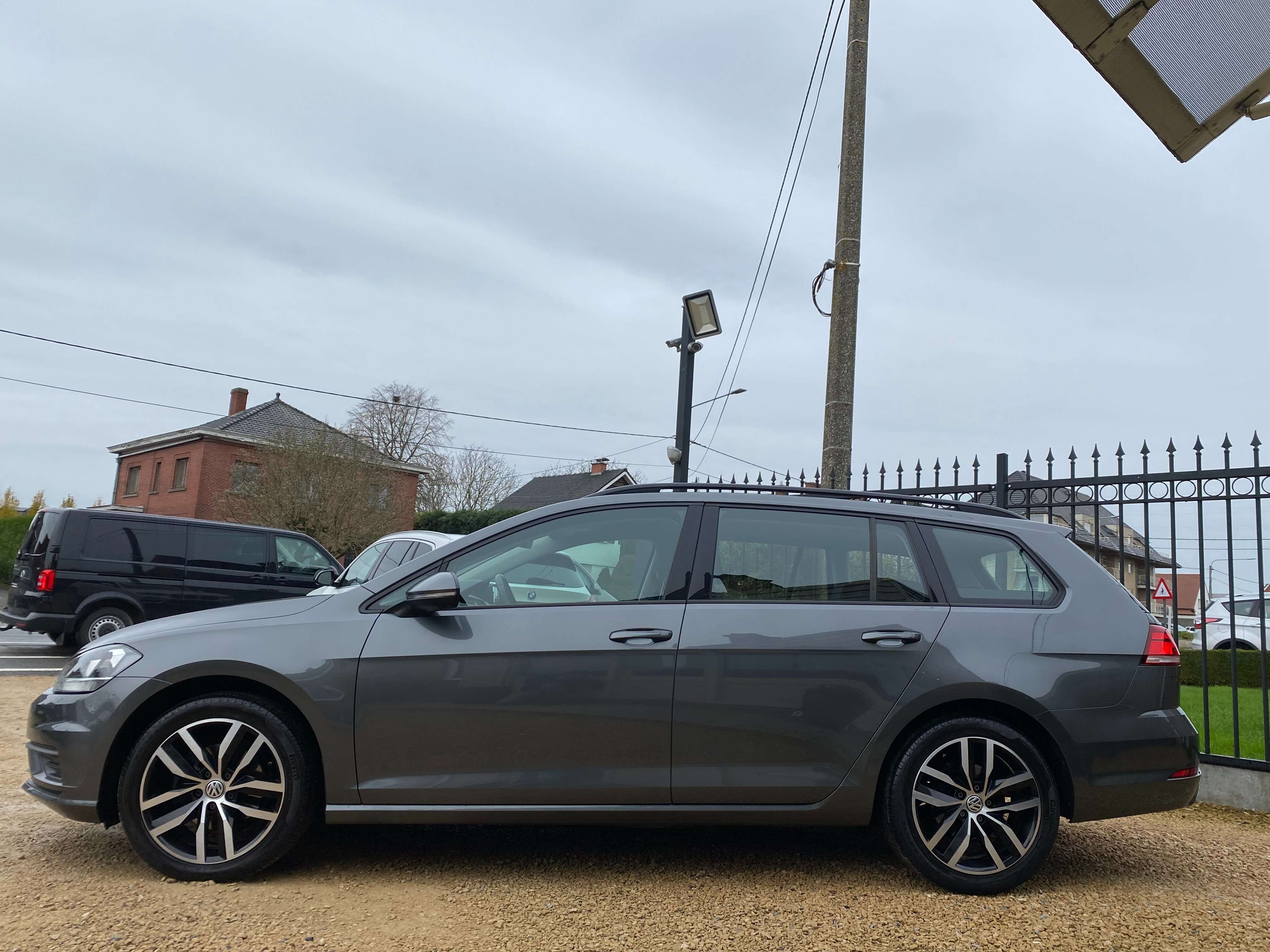 Leconte Motors -  Volkswagen Golf Variant