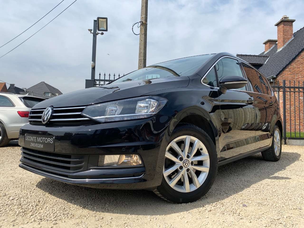 Leconte Motors -  Volkswagen Touran