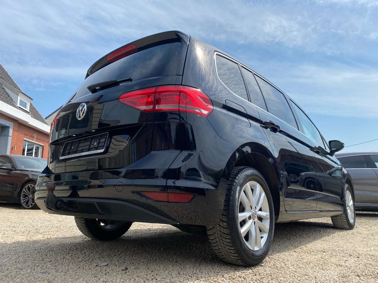 Leconte Motors -  Volkswagen Touran