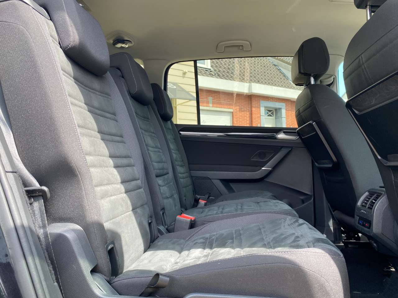 Leconte Motors -  Volkswagen Touran