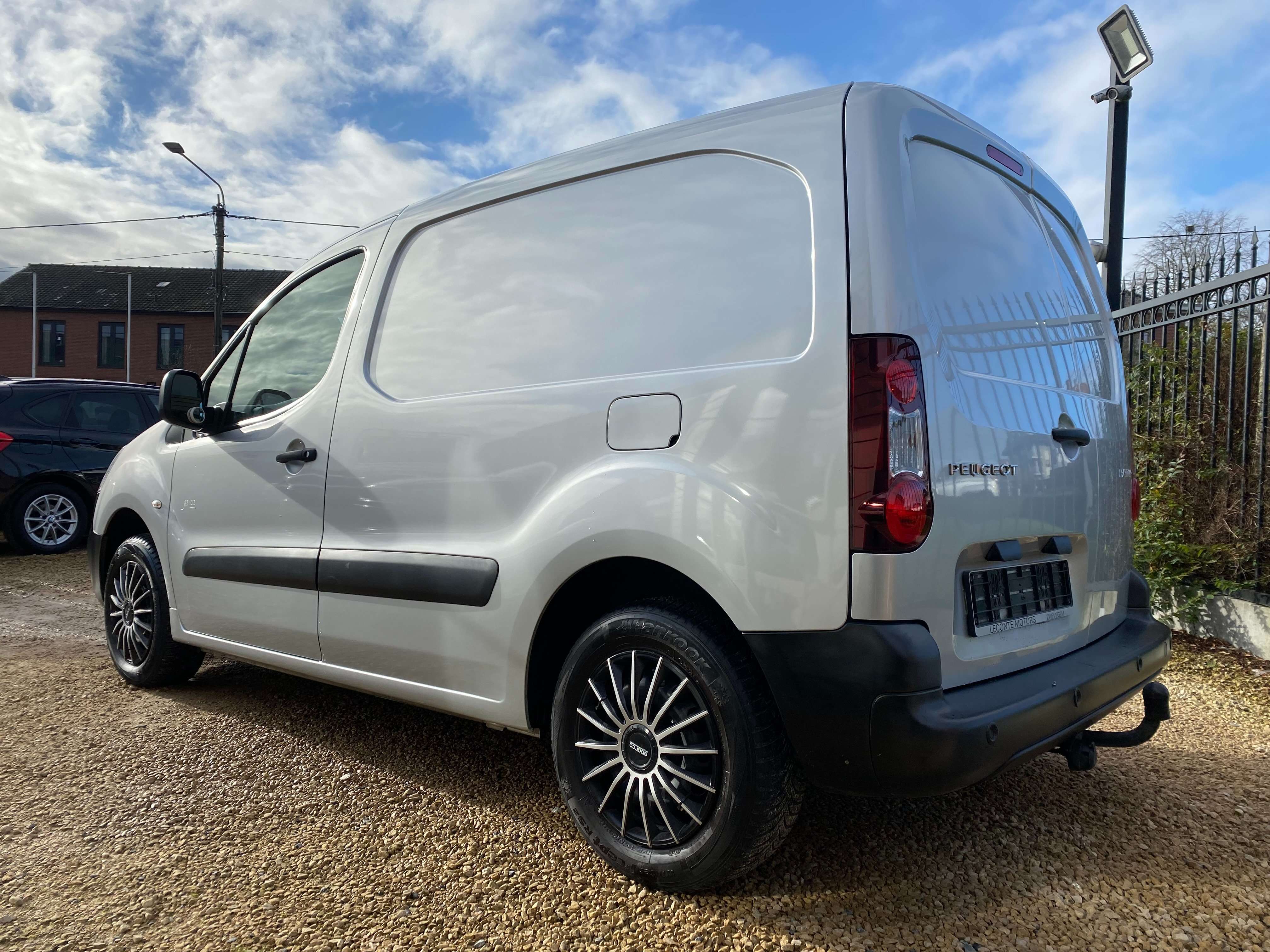 Leconte Motors -  Peugeot Partner