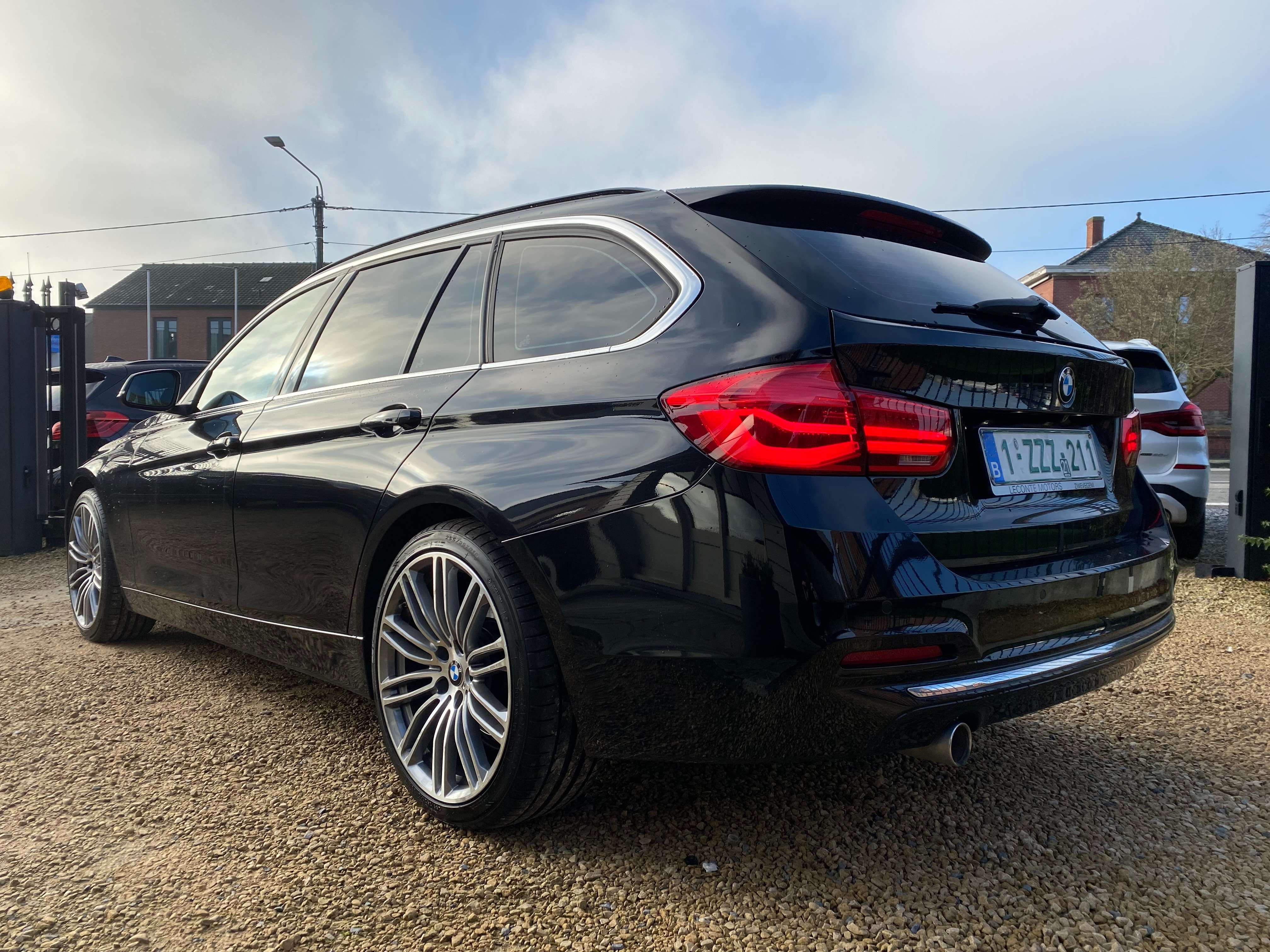 Leconte Motors -  BMW 318