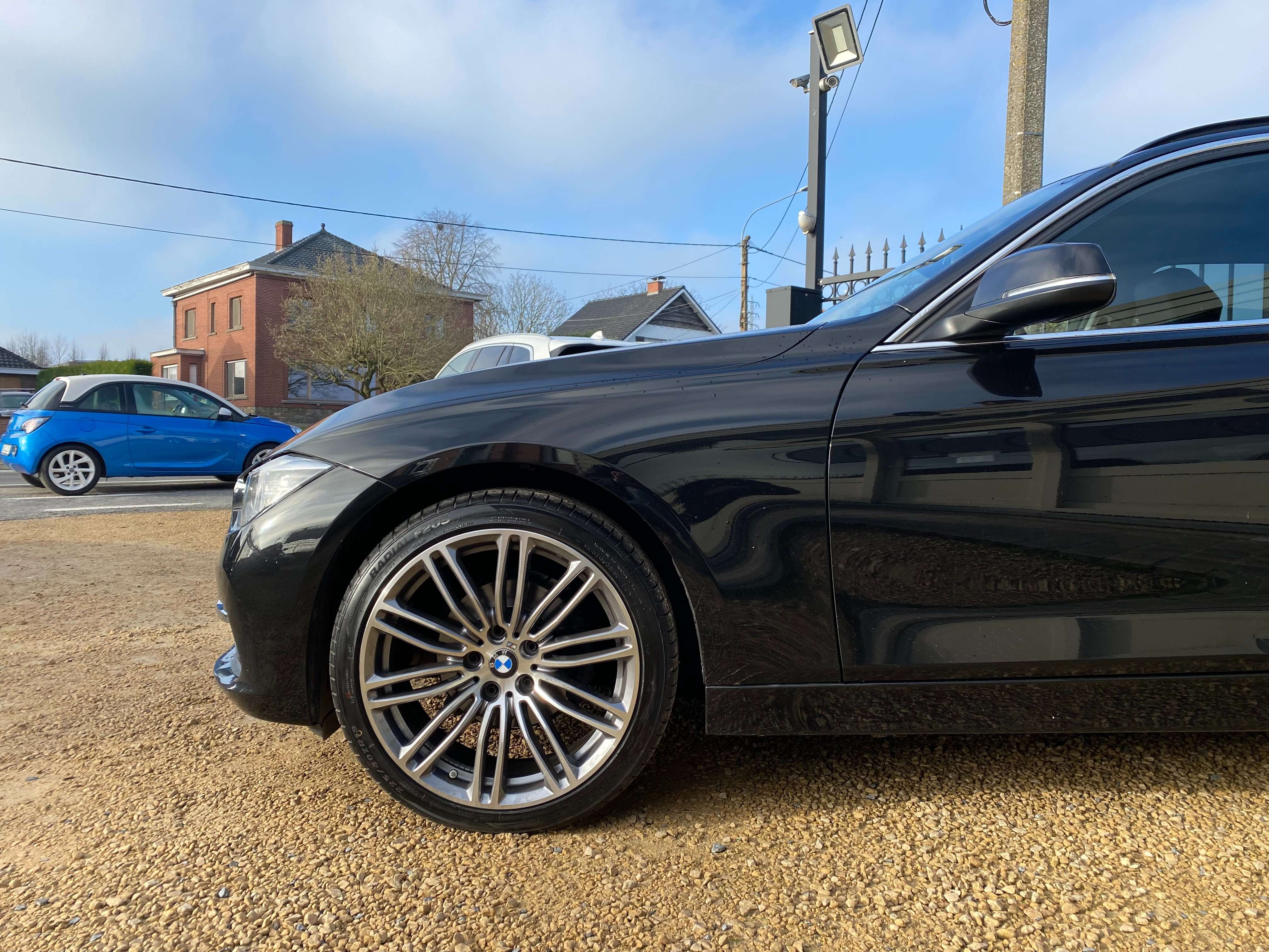 Leconte Motors -  BMW 318