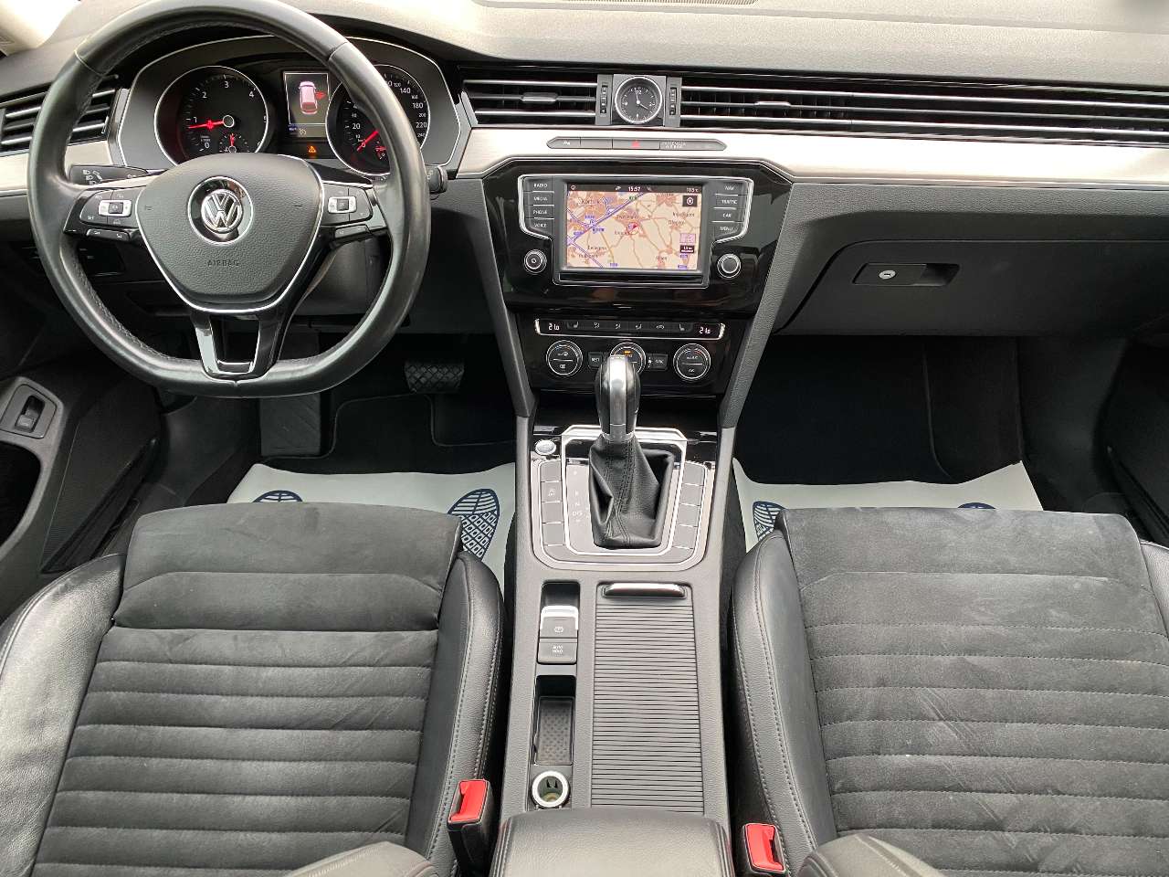 Leconte Motors -  Volkswagen Passat Variant