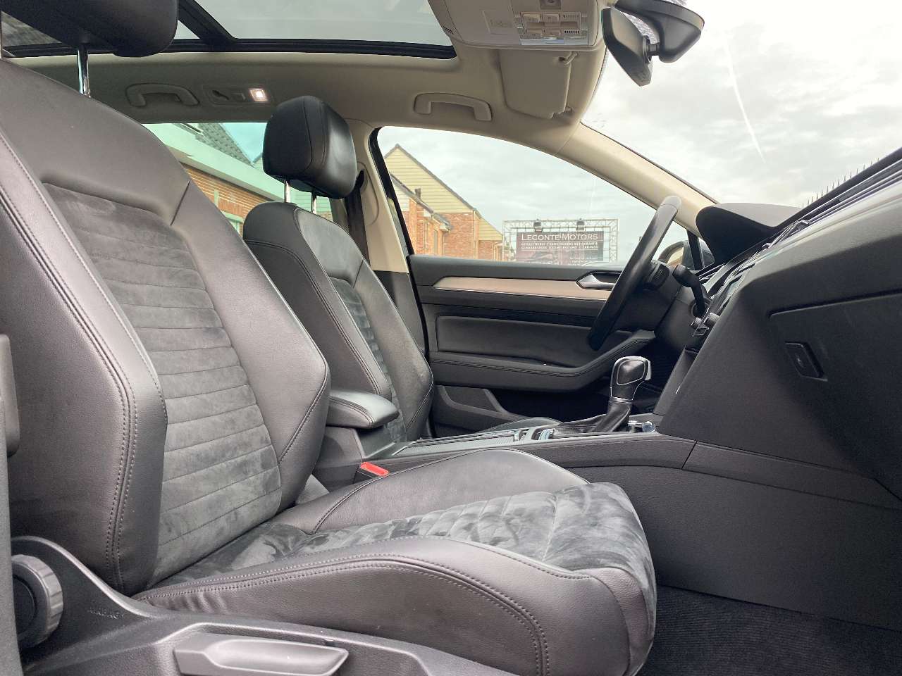 Leconte Motors -  Volkswagen Passat Variant