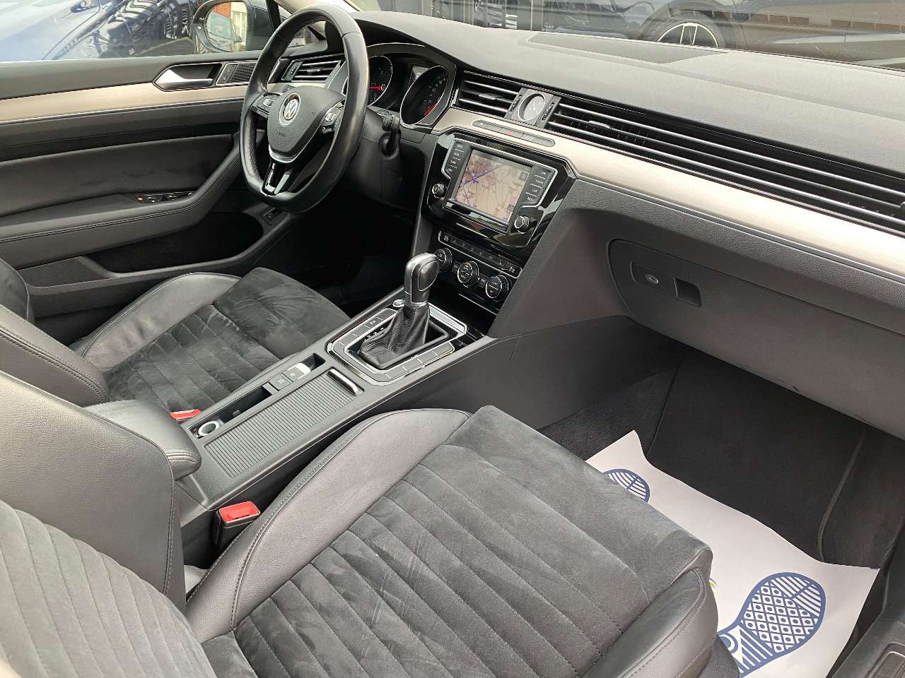 Leconte Motors -  Volkswagen Passat Variant