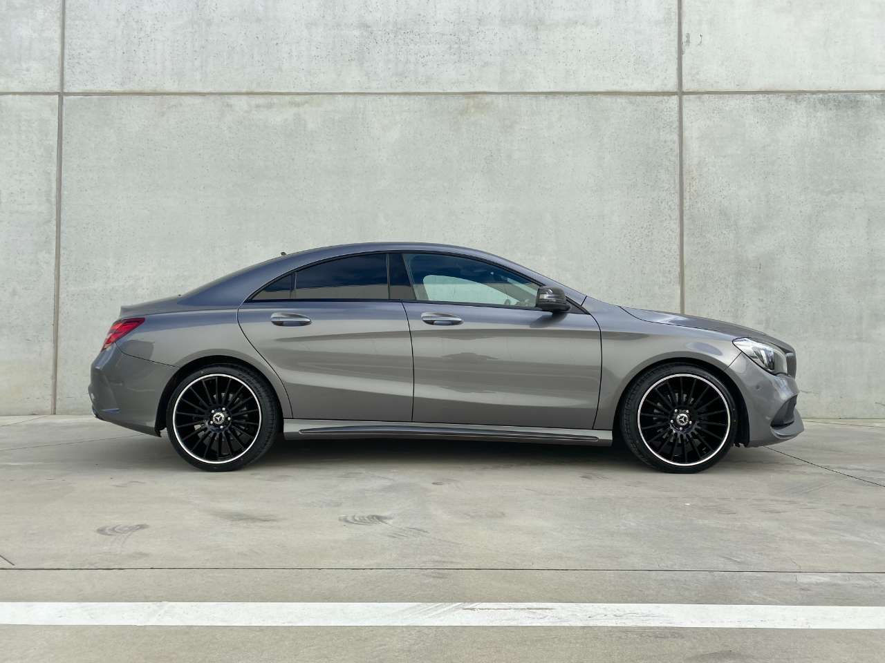 Leconte Motors -  Mercedes-Benz CLA 180