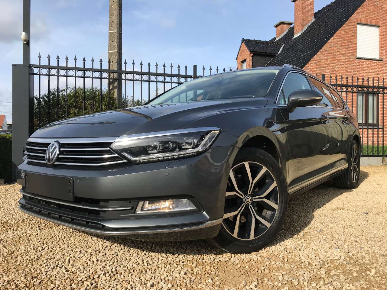 Leconte Motors -  Volkswagen Passat Variant