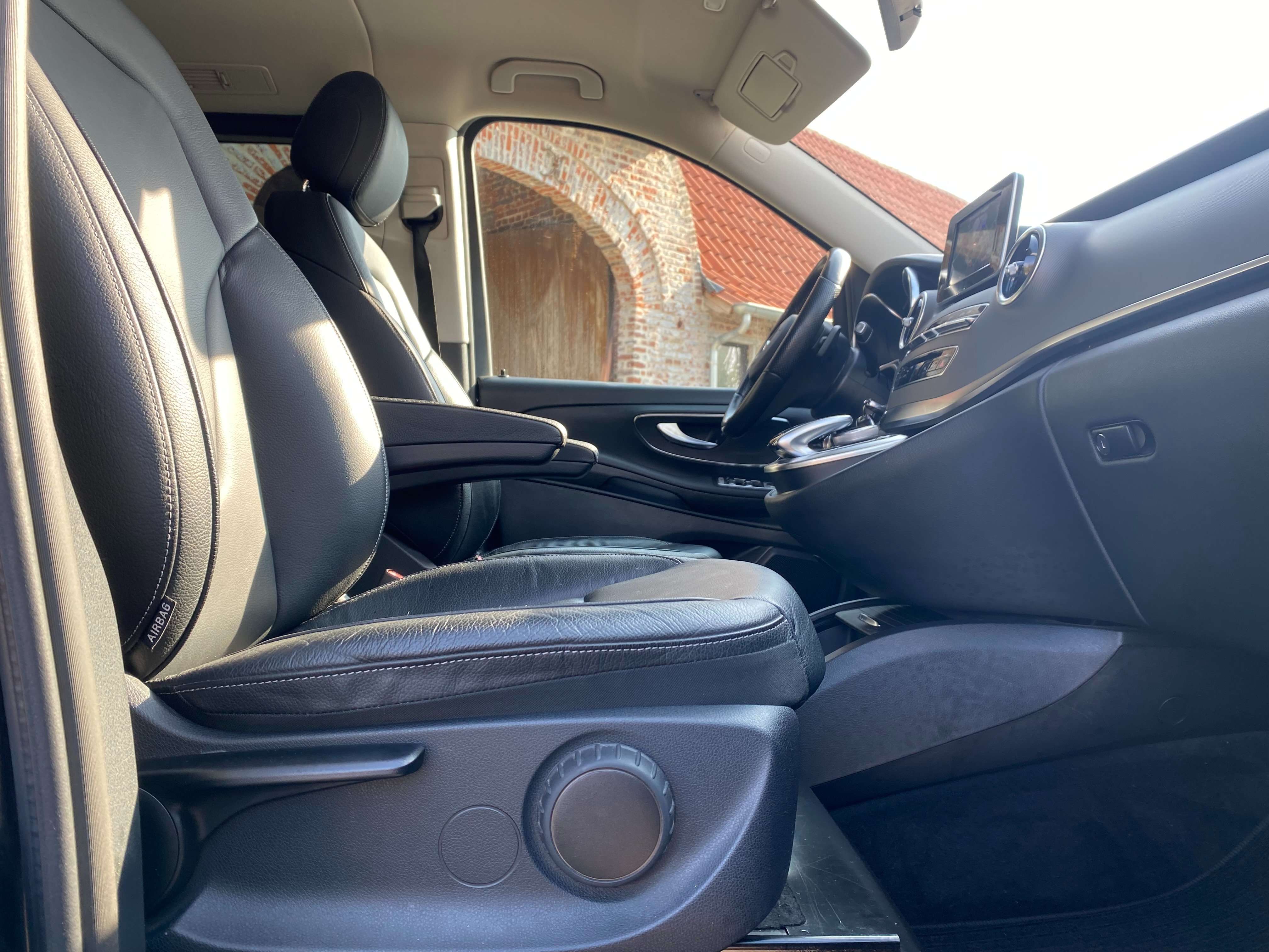Leconte Motors -  Mercedes-Benz V 220