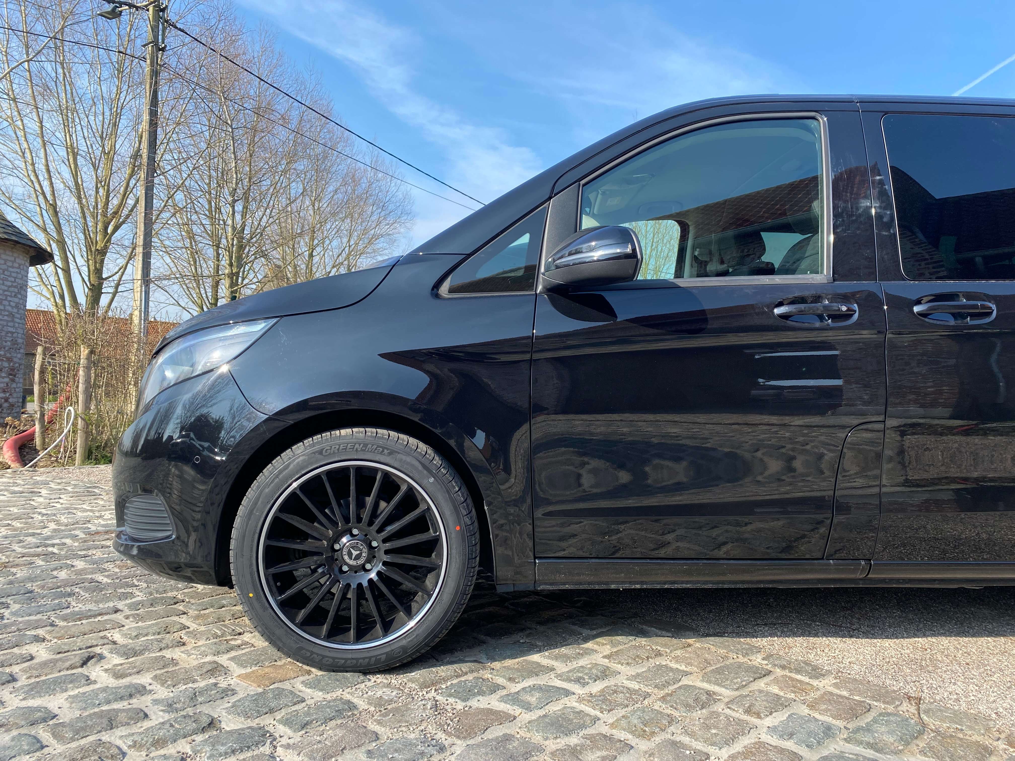 Leconte Motors -  Mercedes-Benz V 220