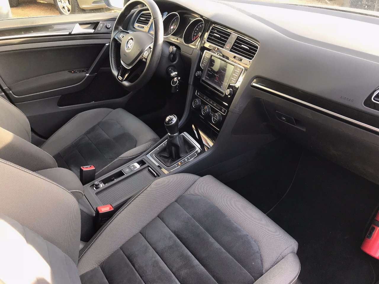 Leconte Motors -  Volkswagen Golf
