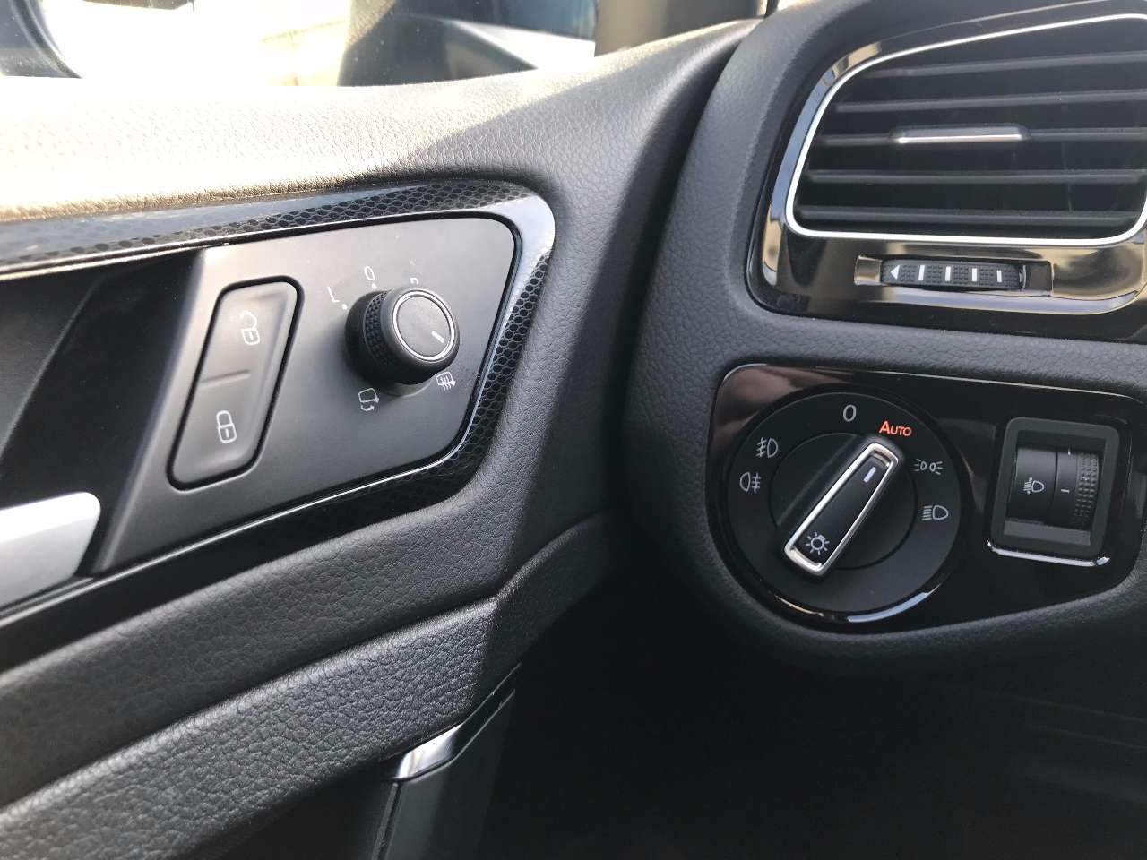 Leconte Motors -  Volkswagen Golf