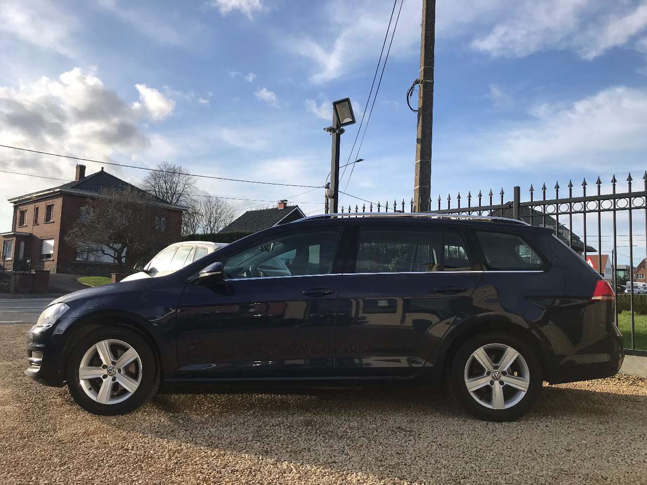 Leconte Motors -  Volkswagen Golf