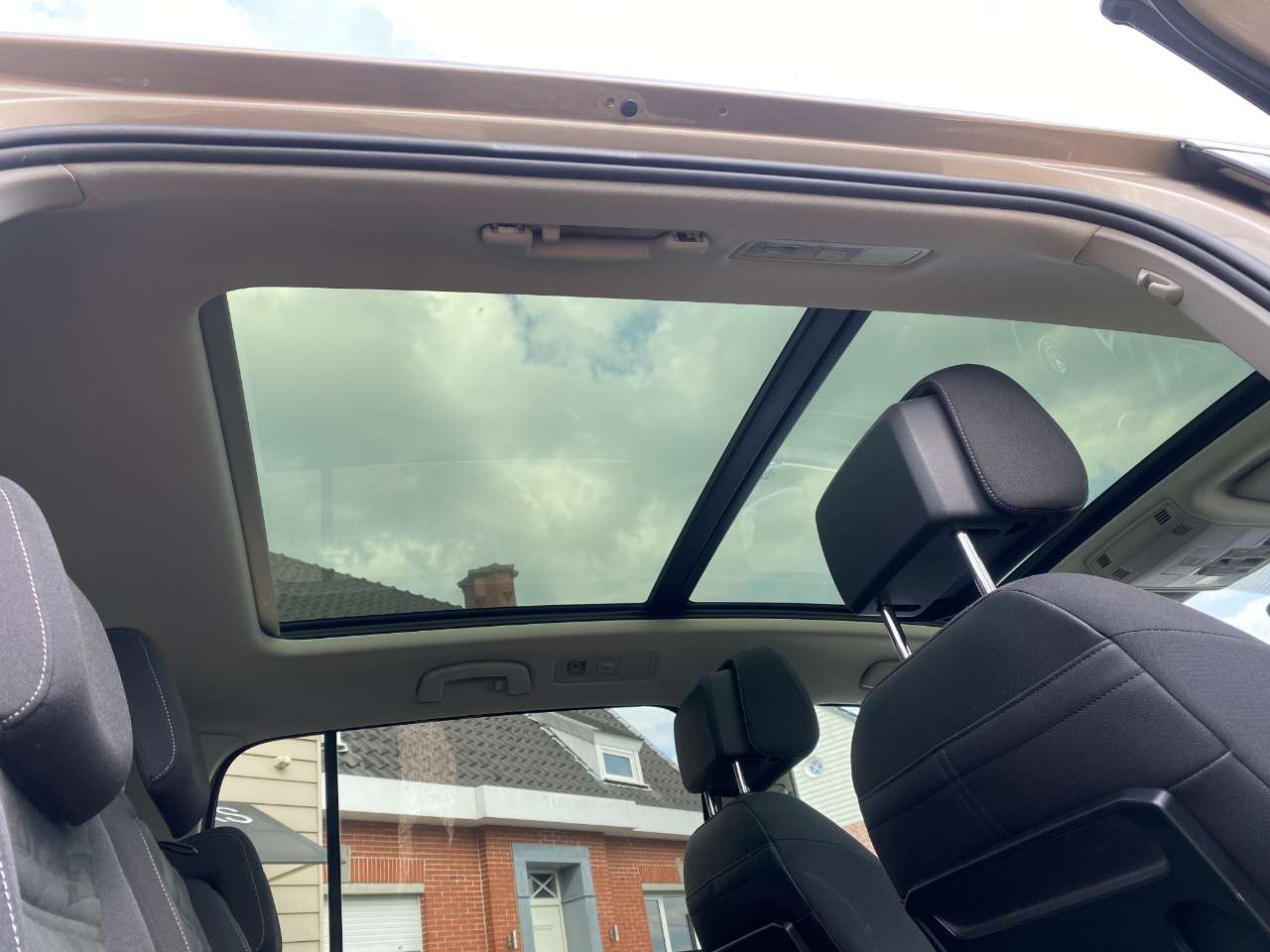 Leconte Motors -  Volkswagen Touran