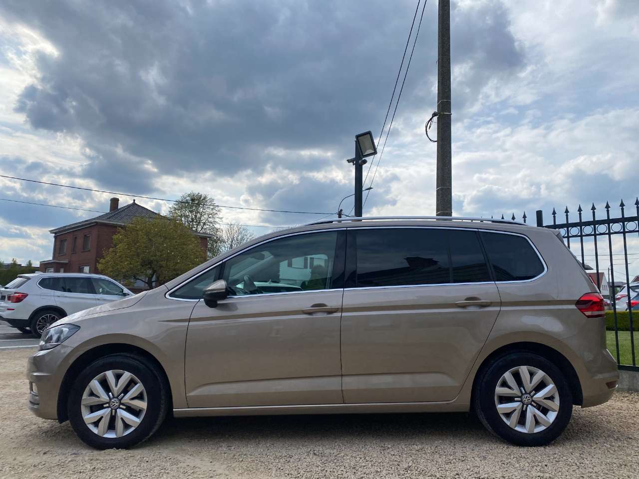 Leconte Motors -  Volkswagen Touran