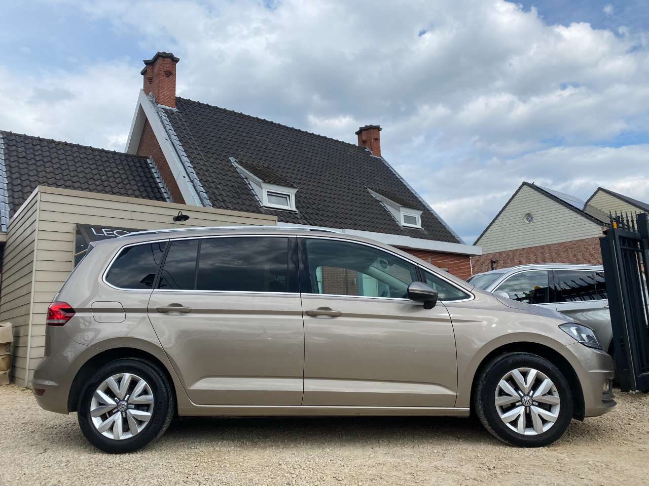Leconte Motors -  Volkswagen Touran