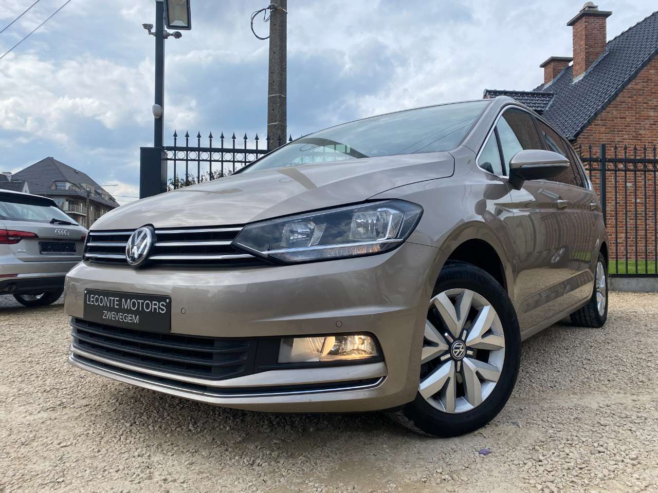 Leconte Motors -  Volkswagen Touran