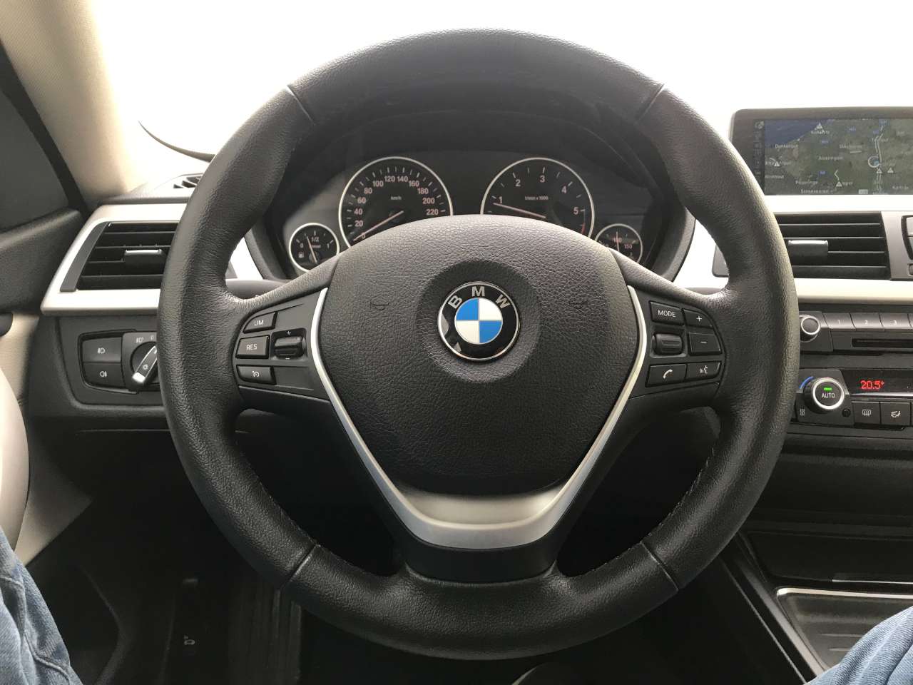Leconte Motors -  BMW 418