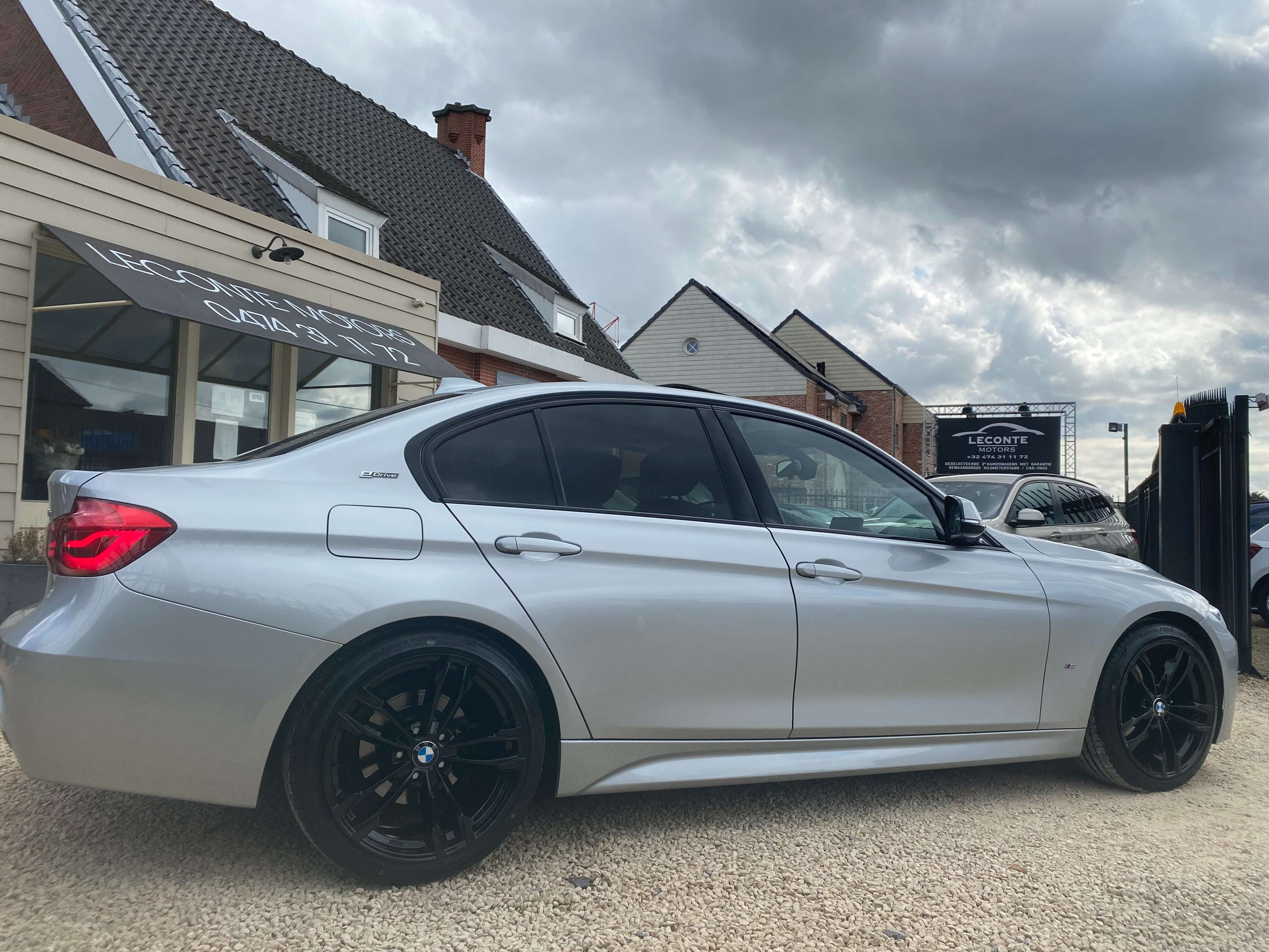 Leconte Motors -  BMW 330