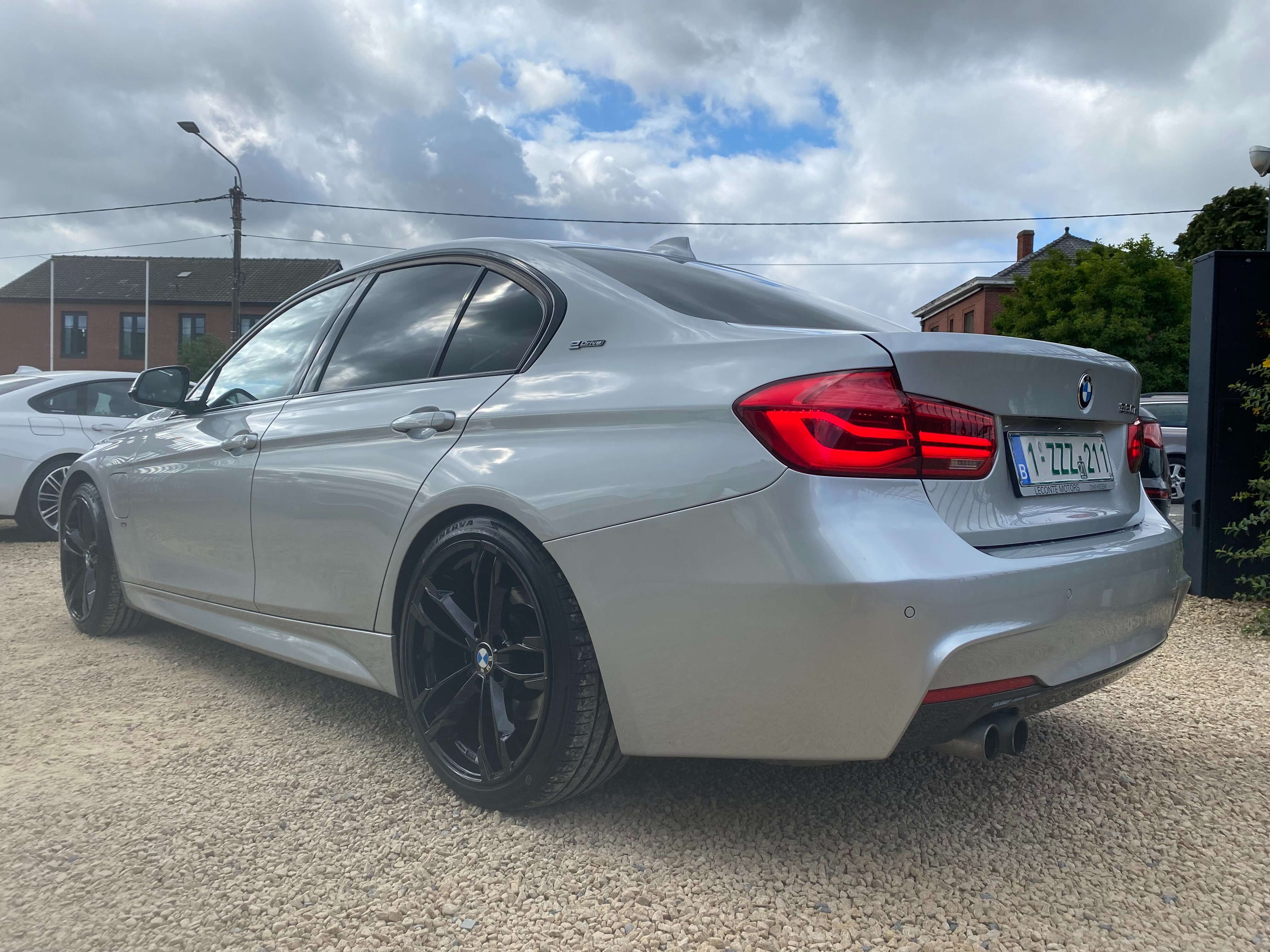 Leconte Motors -  BMW 330