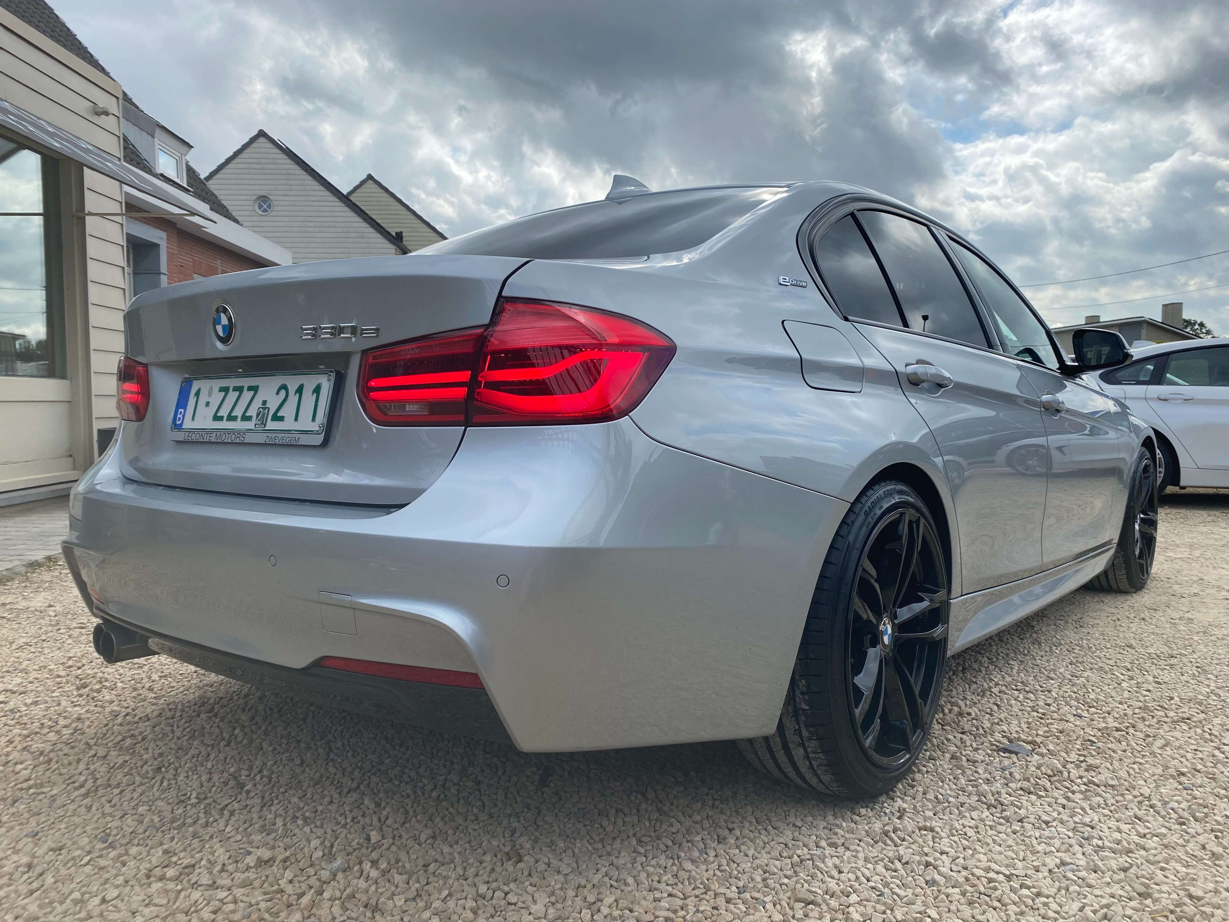 Leconte Motors -  BMW 330