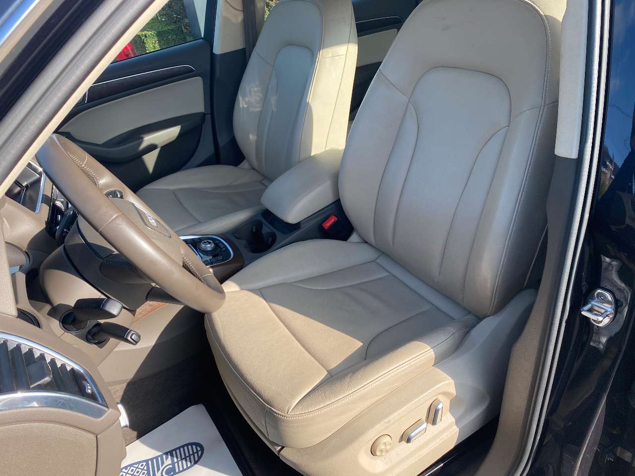 Leconte Motors -  Audi Q5