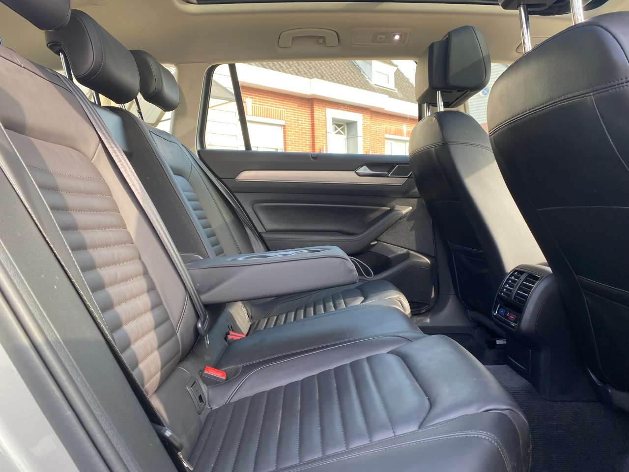 Leconte Motors -  Volkswagen Passat Variant