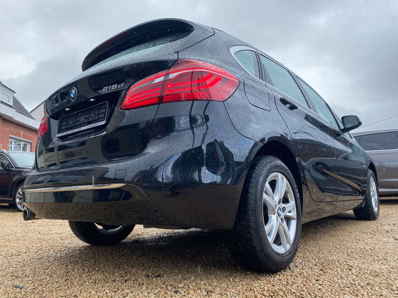 Leconte Motors -  BMW 216