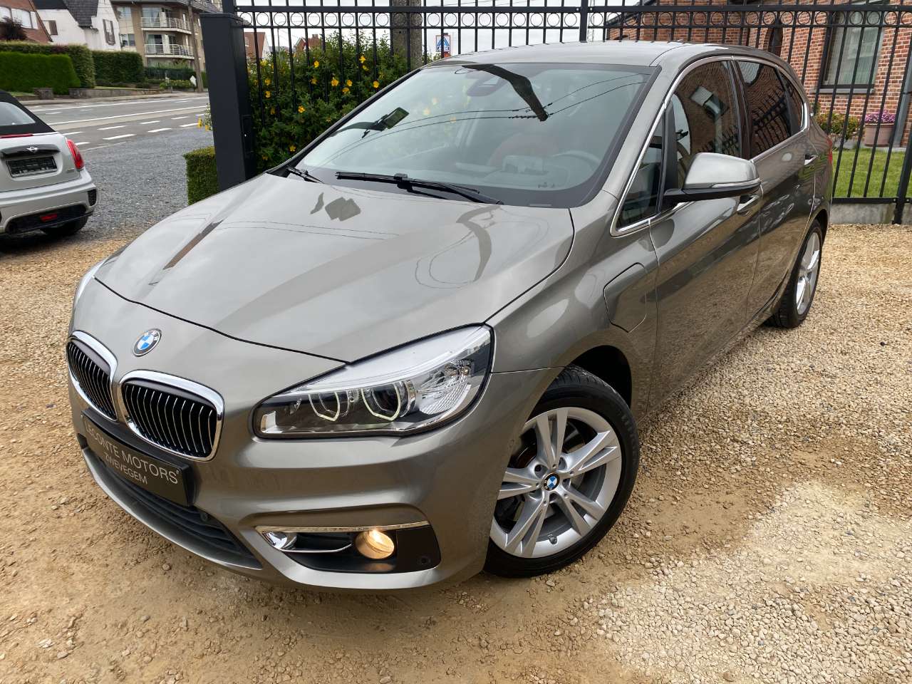 Leconte Motors -  BMW 225