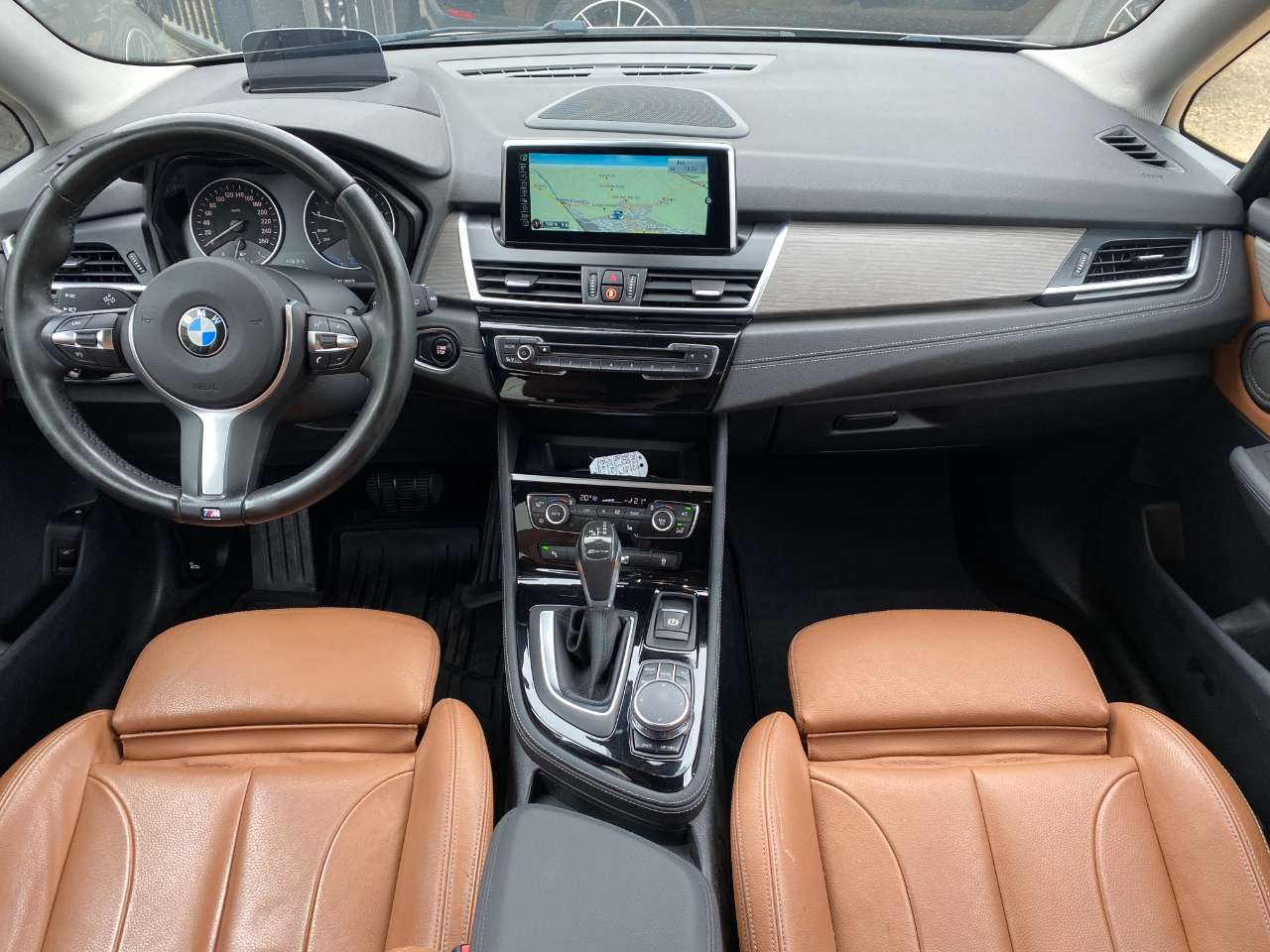 Leconte Motors -  BMW 225