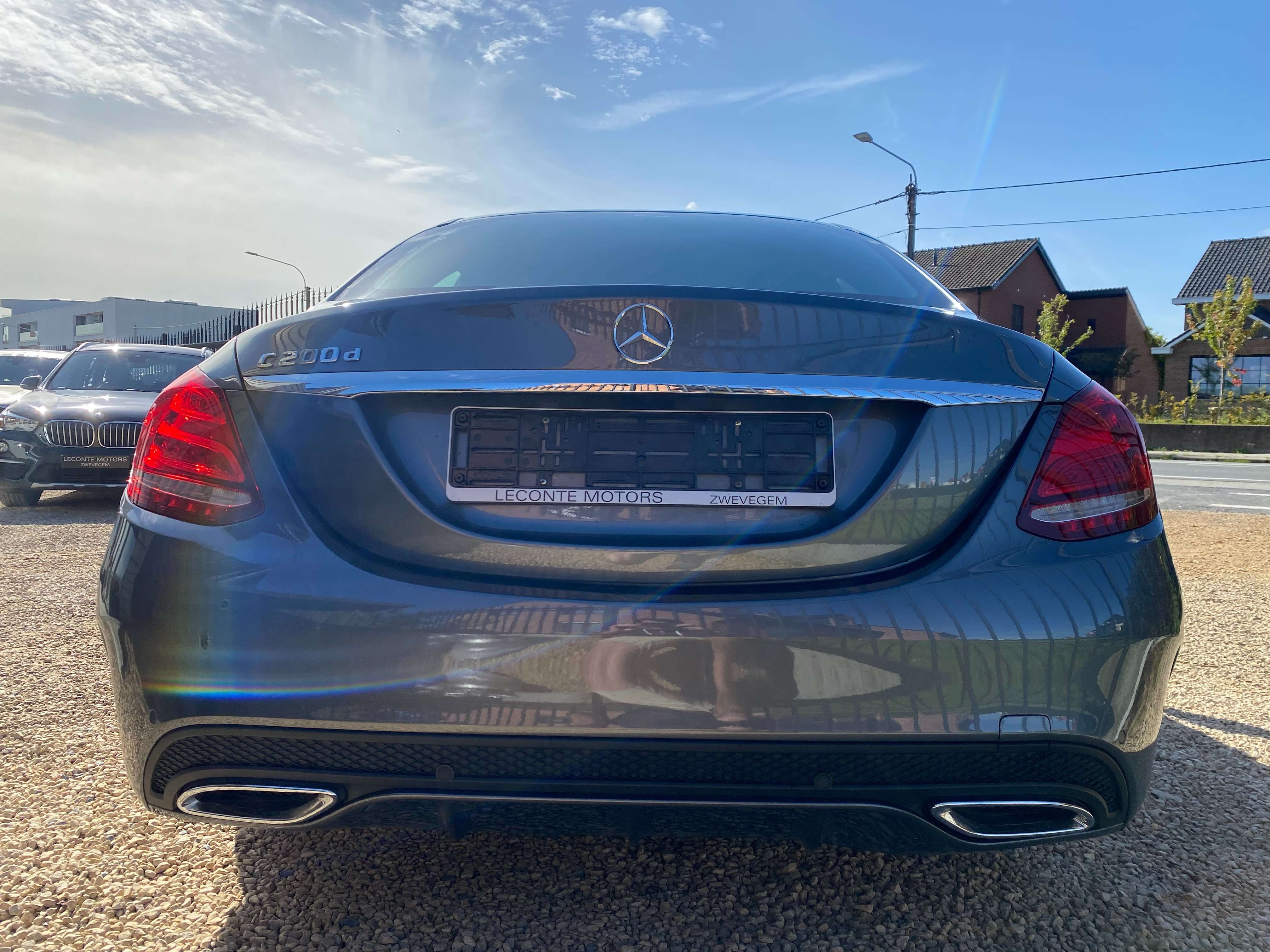 Leconte Motors -  Mercedes-Benz C 200