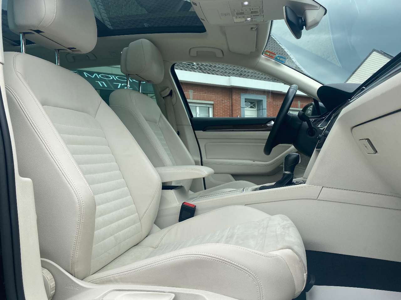 Leconte Motors -  Volkswagen Passat Variant
