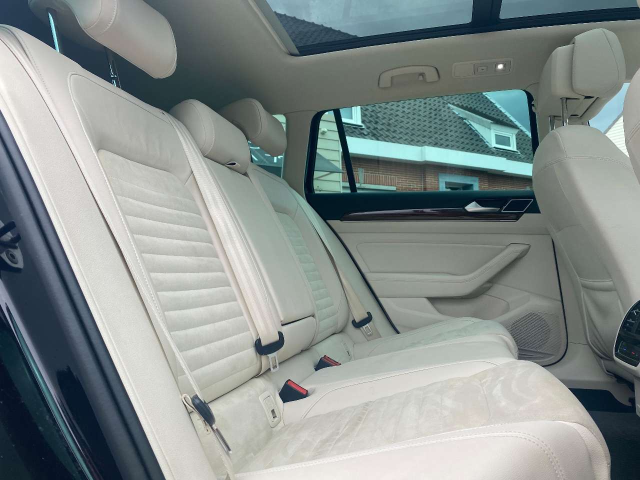 Leconte Motors -  Volkswagen Passat Variant