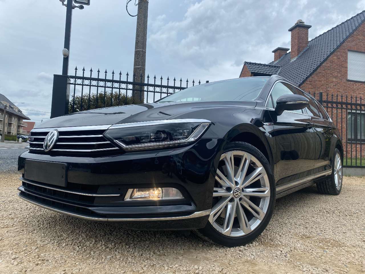 Leconte Motors -  Volkswagen Passat Variant