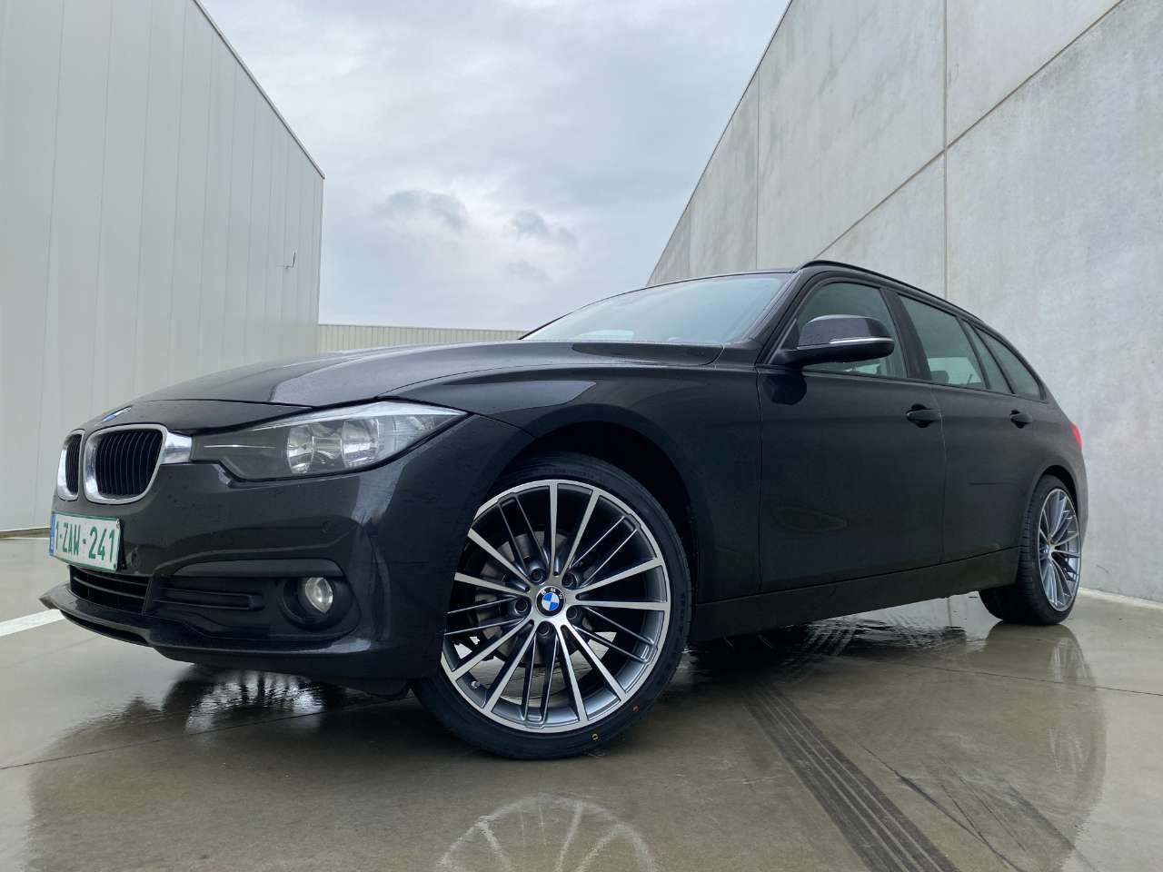 Leconte Motors -  BMW 320
