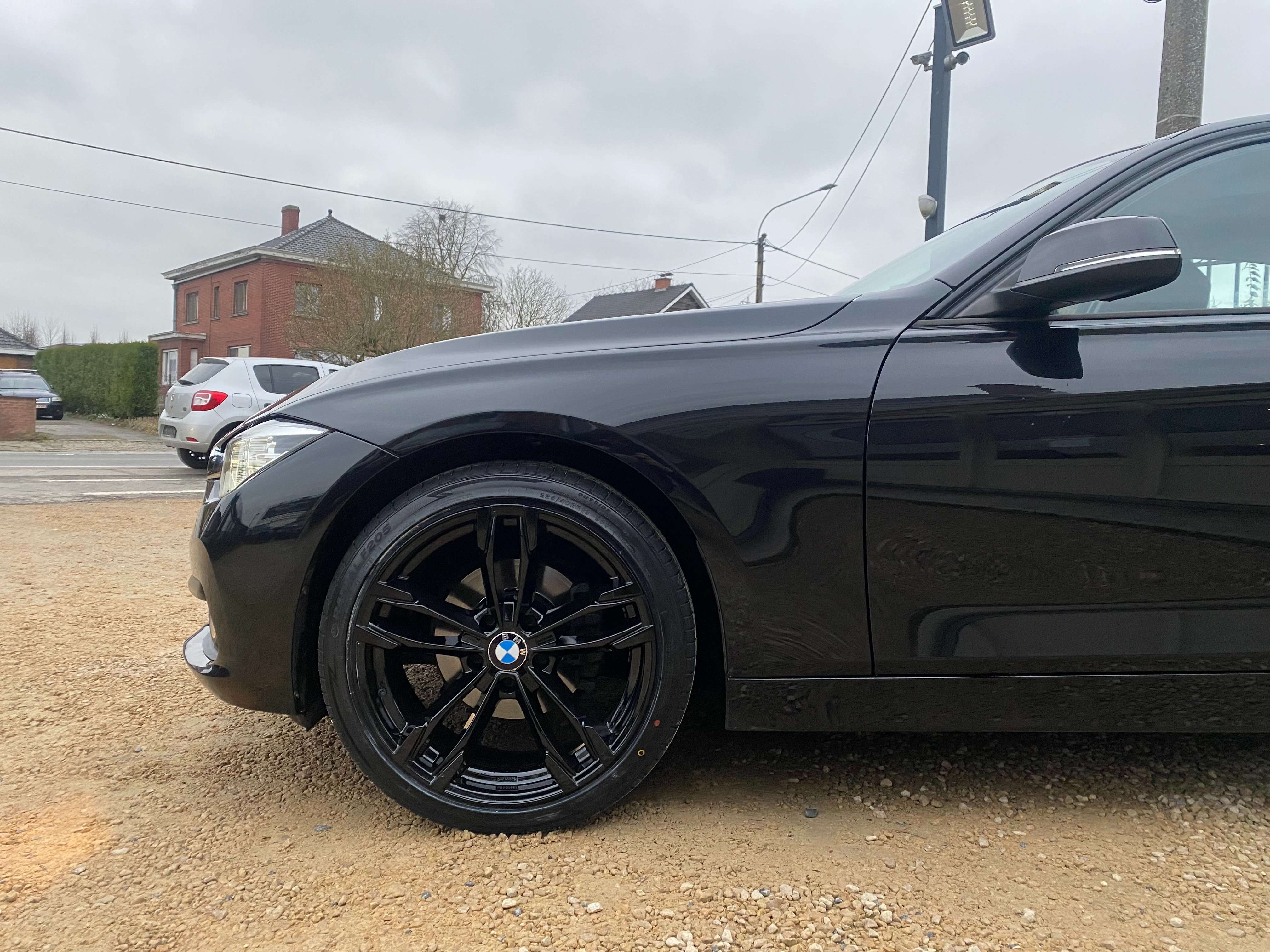 Leconte Motors -  BMW 318