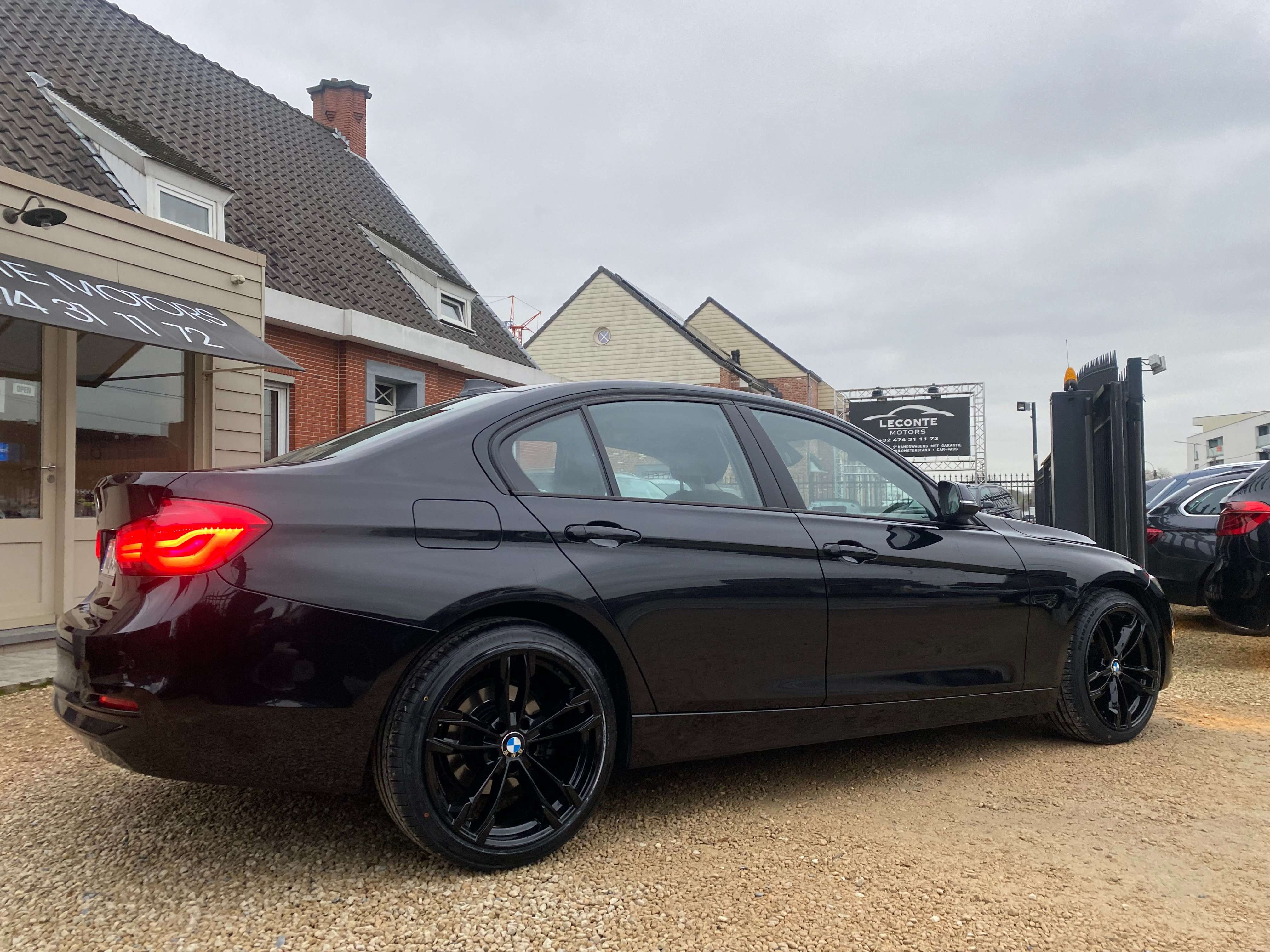 Leconte Motors -  BMW 318